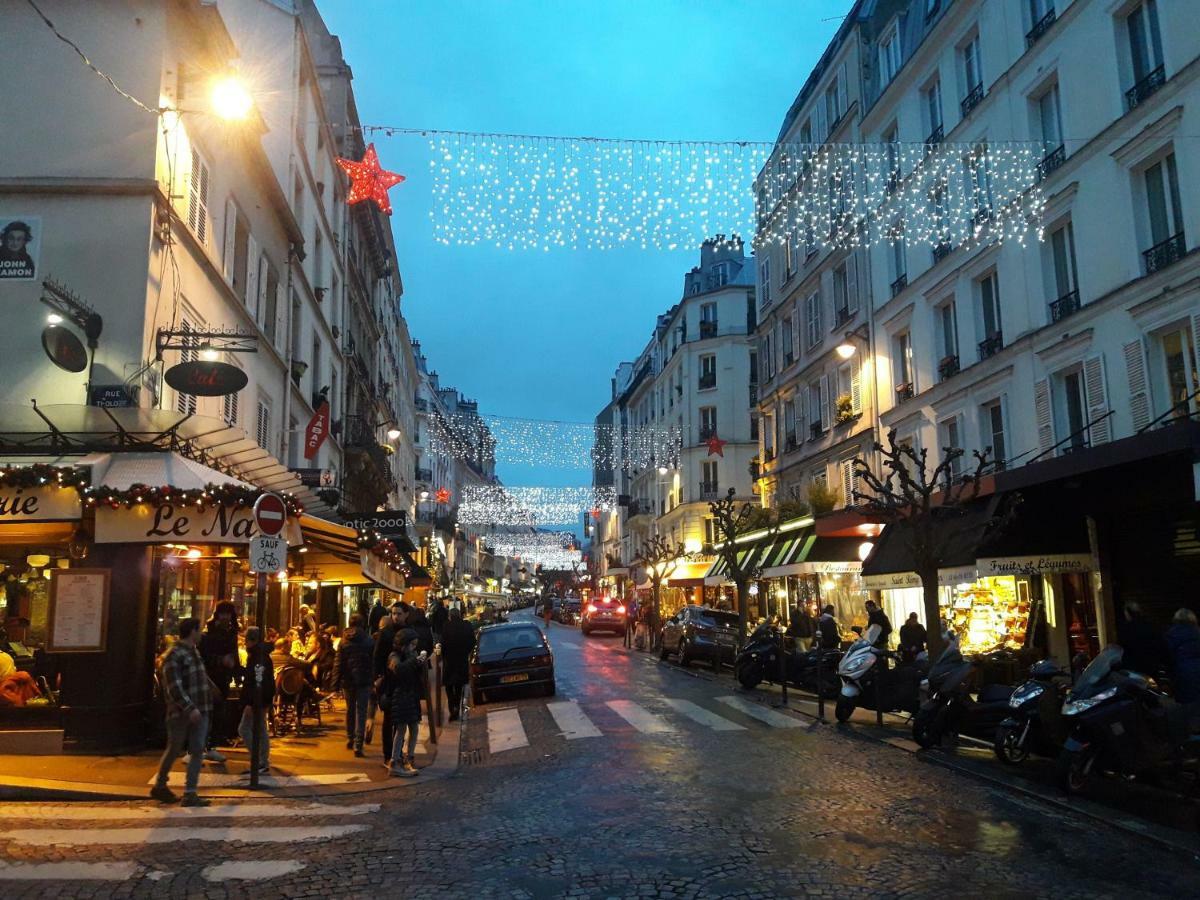 Romantic Tiny House Inside Montmartre Paris Exterior foto